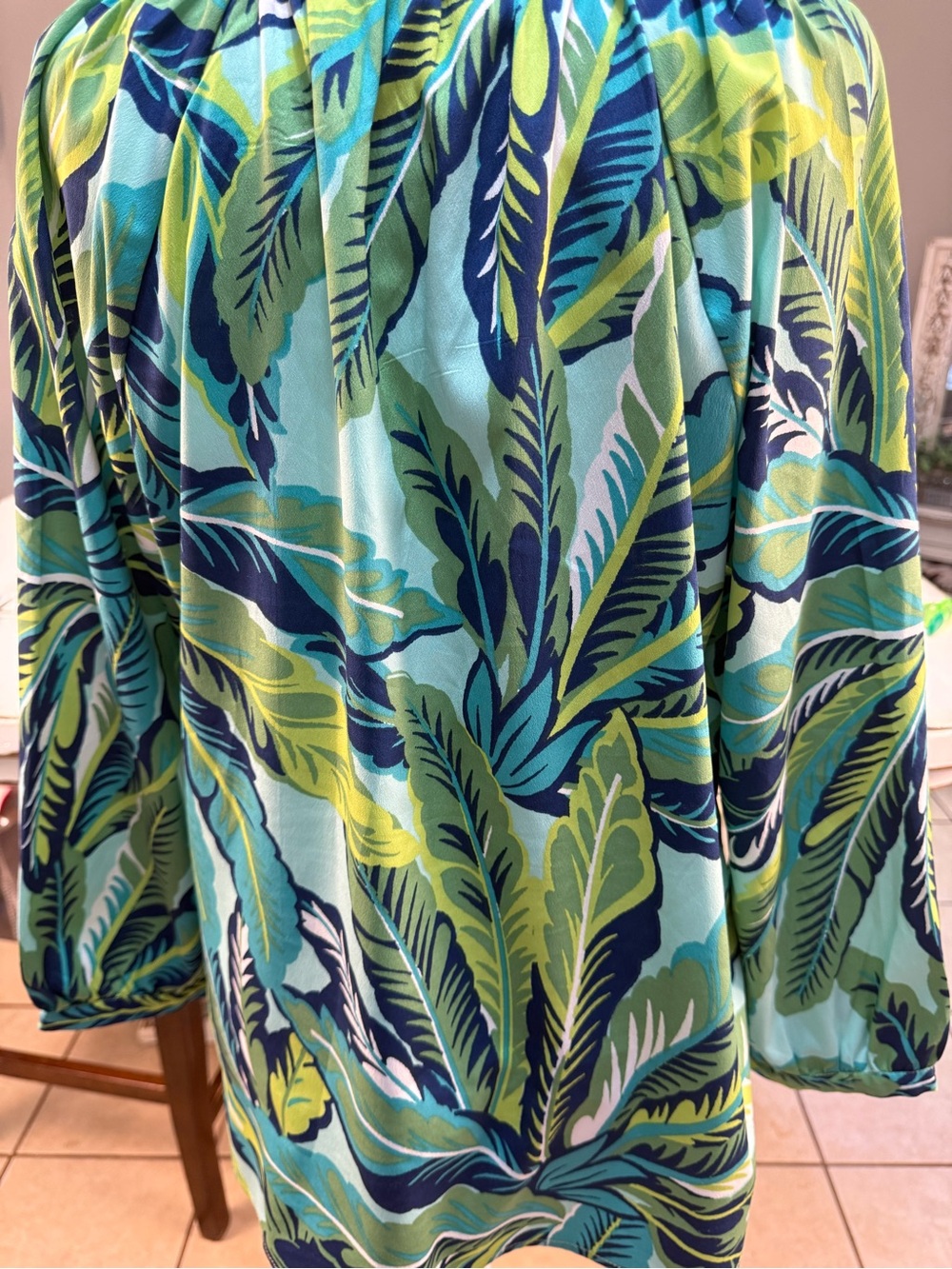 Caribbean Joe Island Supply Co. size Large tropical long-sleeve blouse, - Picture 6 of 12